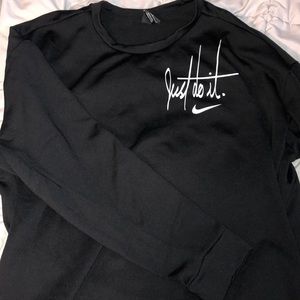 Silky Nike Crewneck
